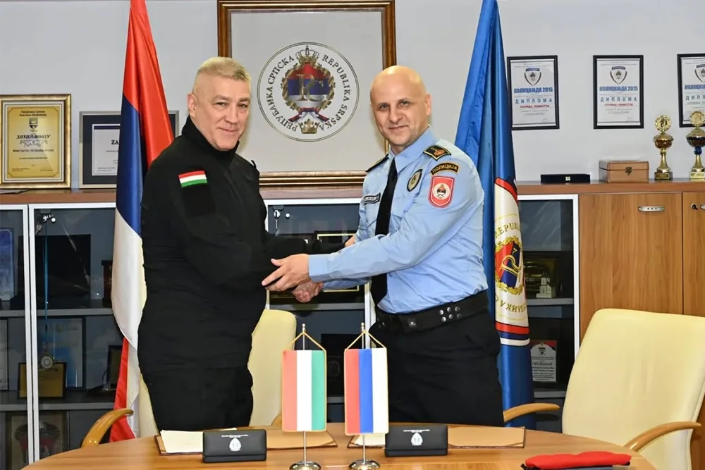 Sinisa Kostresevic Janos Hajdu jpg